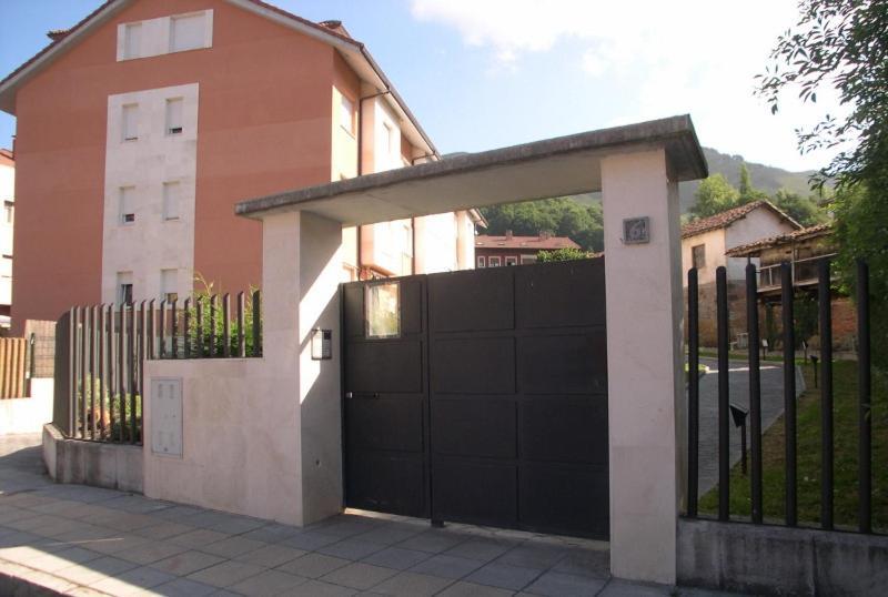 Apartamento En Contranquil Apartment Onís Exterior foto